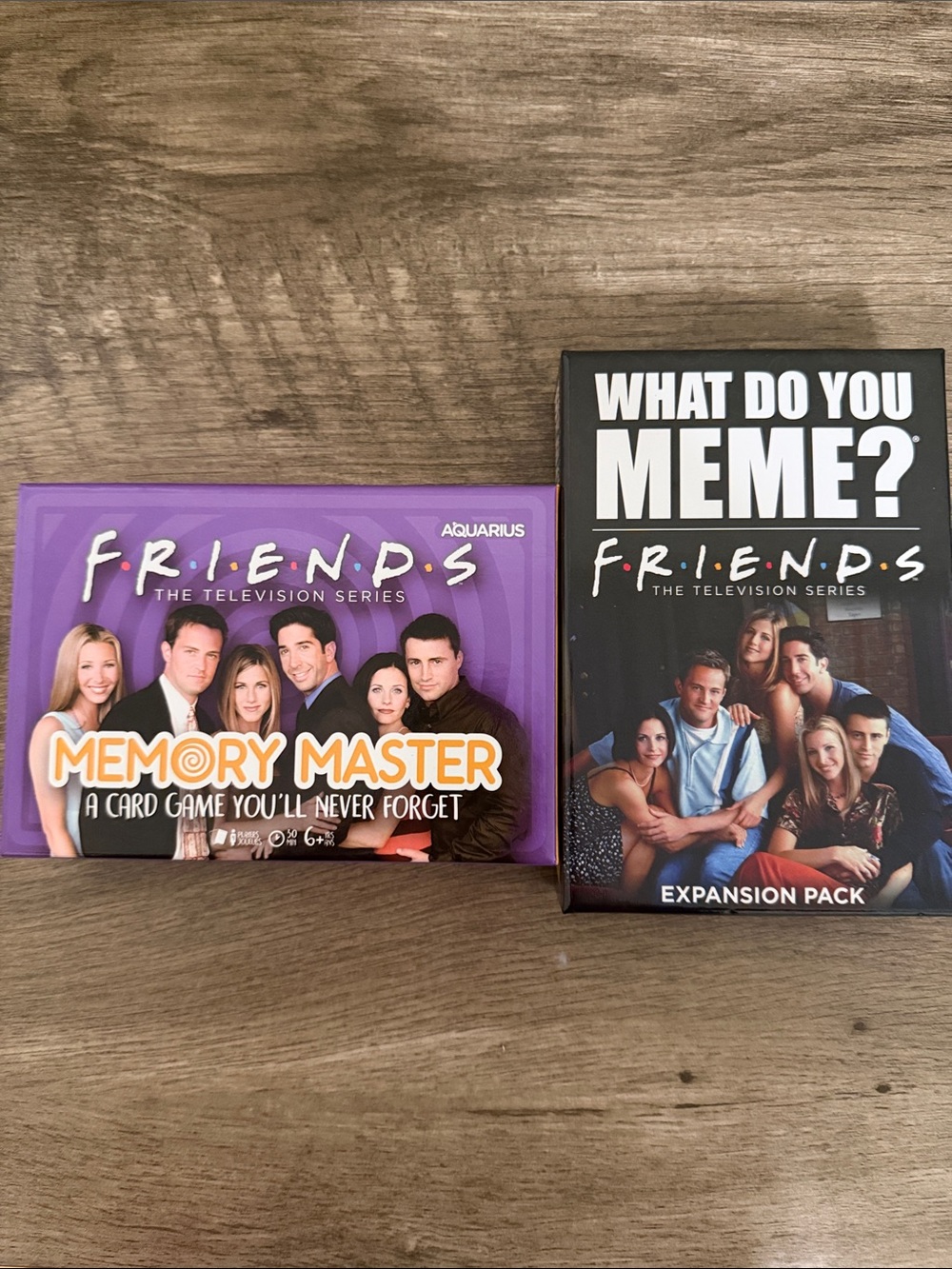 FRIENDS Memory Master & What Do You Meme? Expansion Pack - Purple and Black